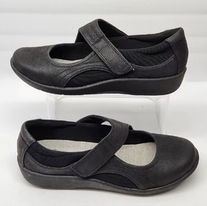 CLARKS Cloudsteppers Women's Size 6.5 Shoes